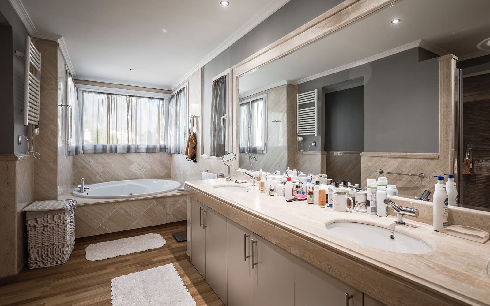 Apartamento de 4 habitaciones en Marbella en venta con piscina garaje - 2.500.000 € (Ref: 9494771)