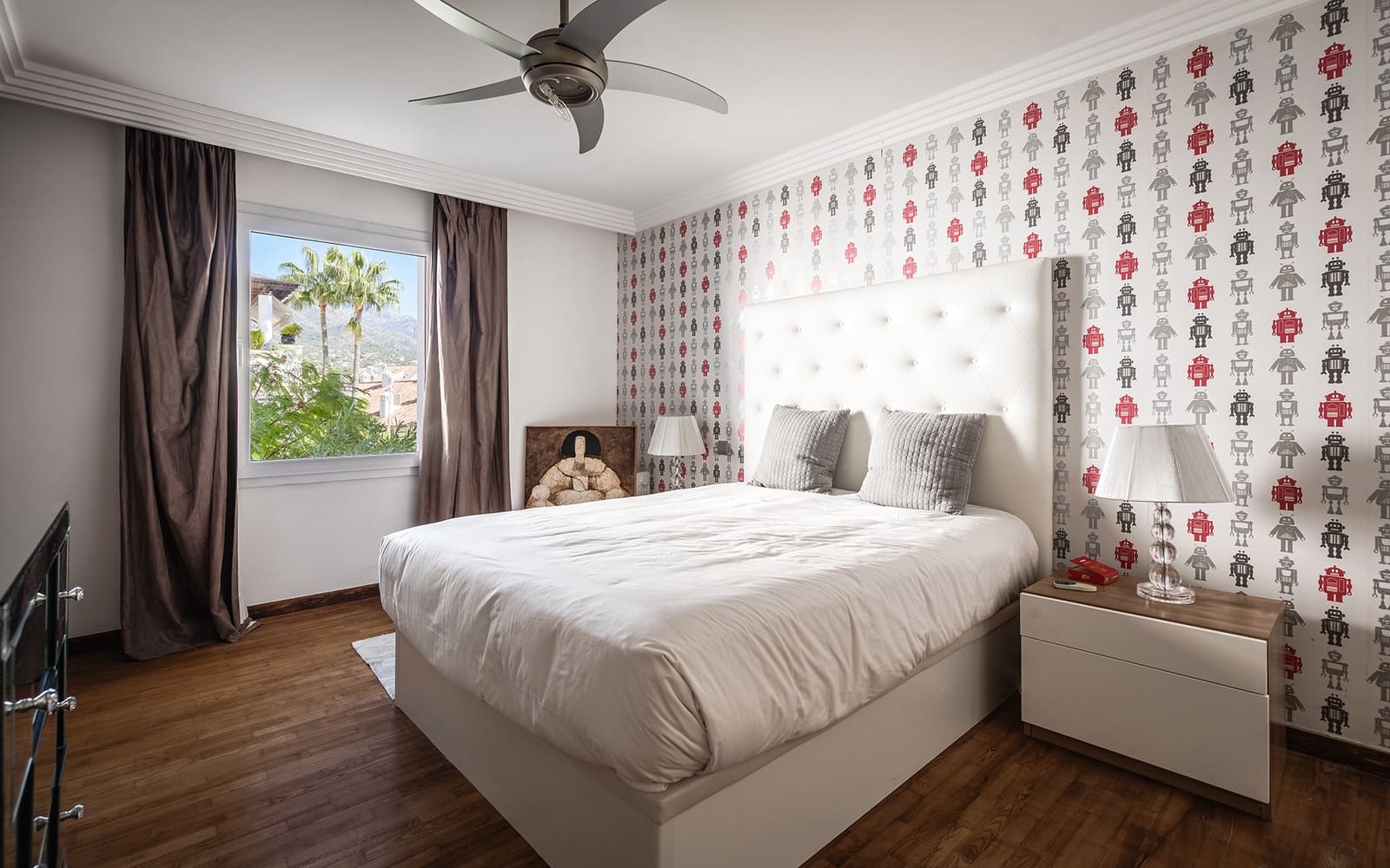 4 soverom Leilighet til salgs i Marbella med svømmebasseng garasje - € 2 500 000 (Ref: 9494771)