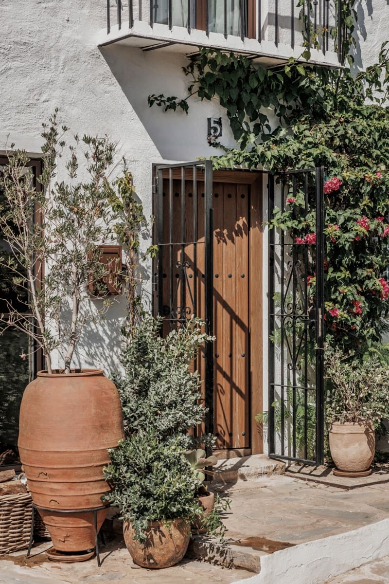 2 bedroom Townhouse for sale in Marbella with pool - € 795,000 (Ref: 9494778)