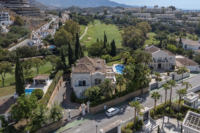 Chalet de 5 habitaciones en Benahavís en venta con piscina - 2.895.000 € (Ref: 9494780)