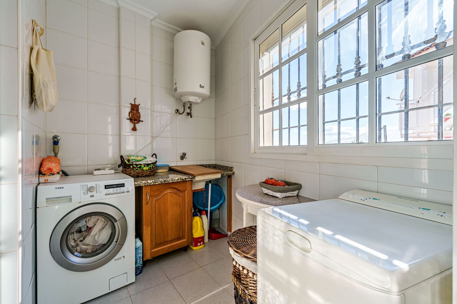 3 soverom Villa til salgs i Malaga by med garasje - € 574 500 (Ref: 9494785)