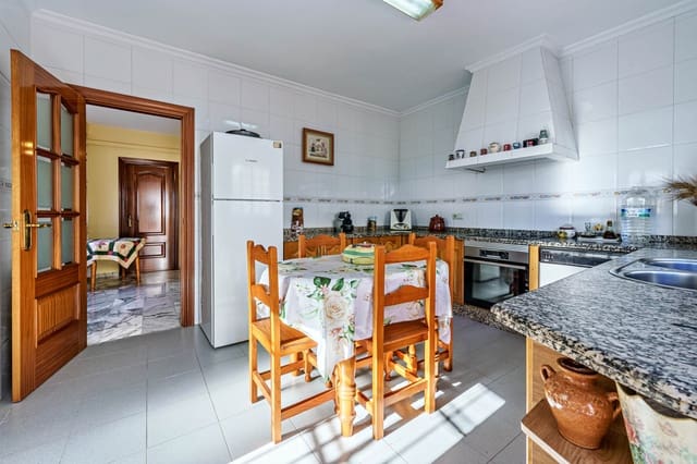 3 soverom Villa til salgs i Ciudad Jardín, Málaga by med garasje - € 574 500 (Ref: 9494785)