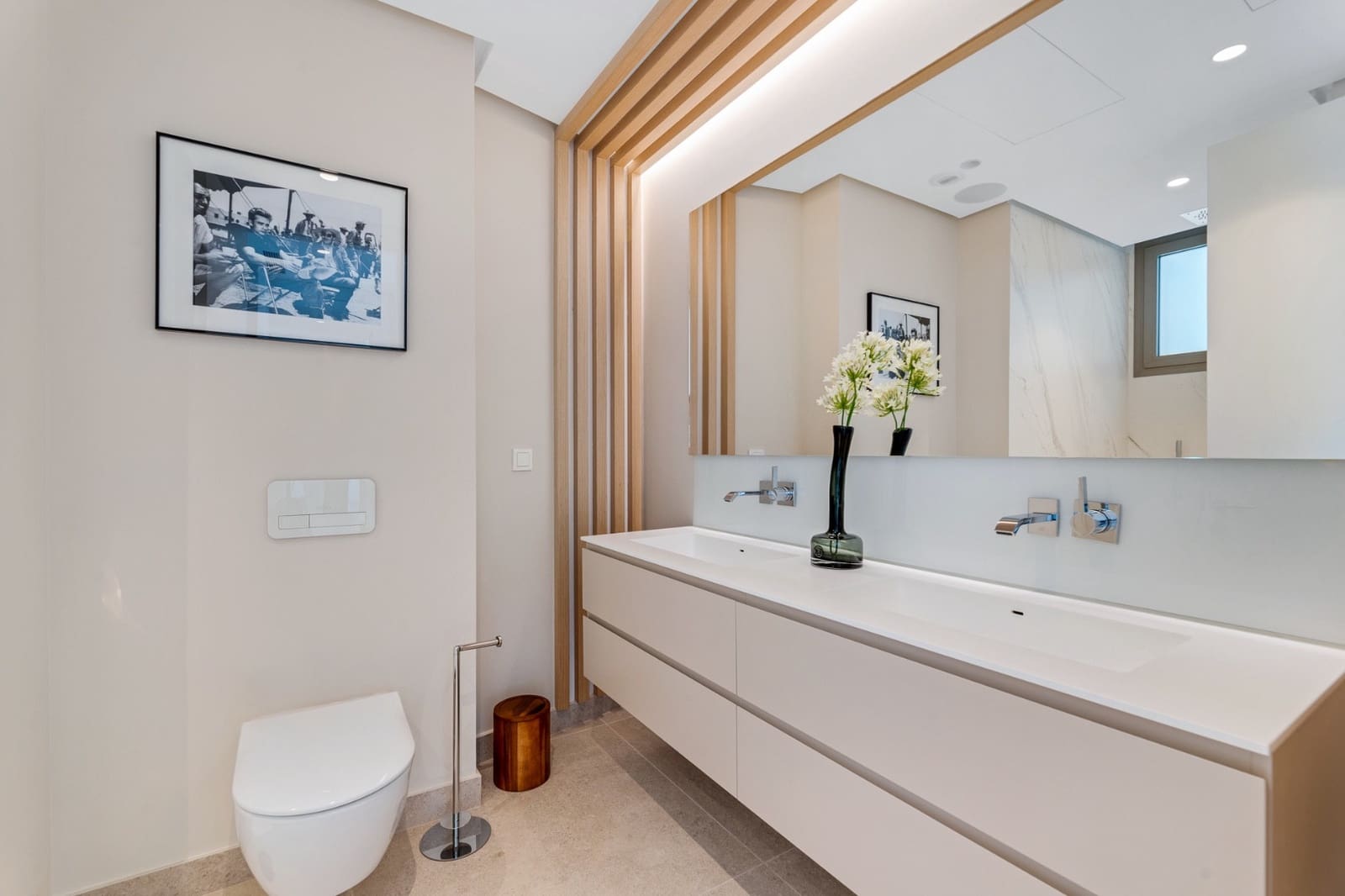 2 bedroom Apartment for sale in Benahavis with pool garage - € 1,695,000 (Ref: 9494787)