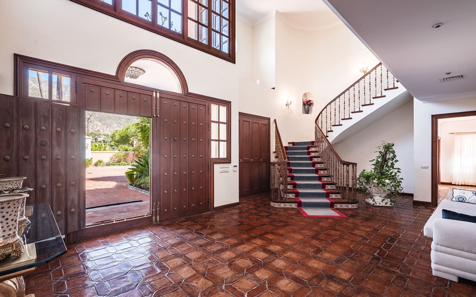 20 slaapkamer Villa te koop in Marbella met zwembad garage - € 19.995.000 (Ref: 9494789)