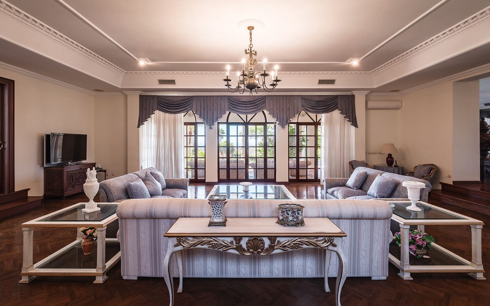 20 bedroom Villa for sale in Marbella with pool garage - € 19,995,000 (Ref: 9494789)