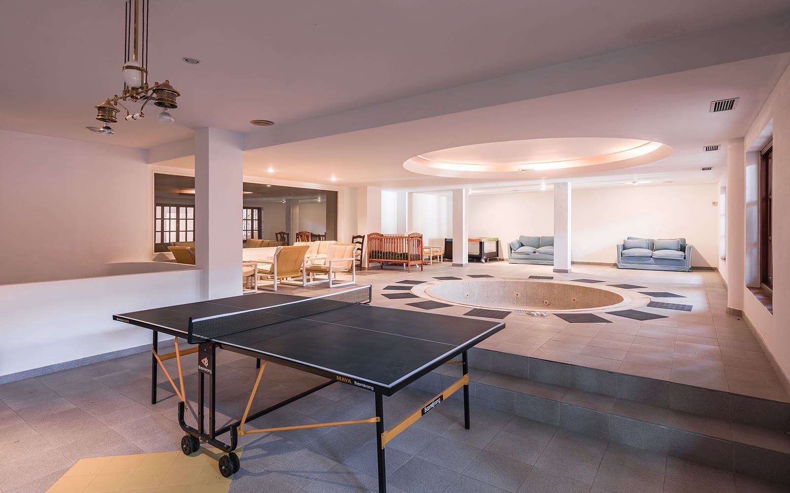 20 bedroom Villa for sale in Marbella with pool garage - € 19,995,000 (Ref: 9494789)