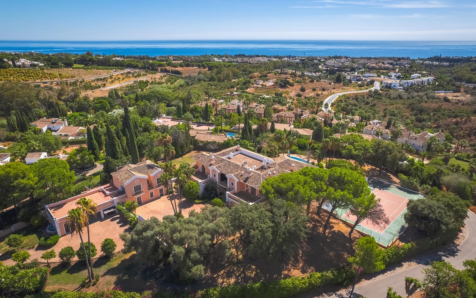 20 bedroom Villa for sale in Marbella with pool garage - € 19,995,000 (Ref: 9494789)