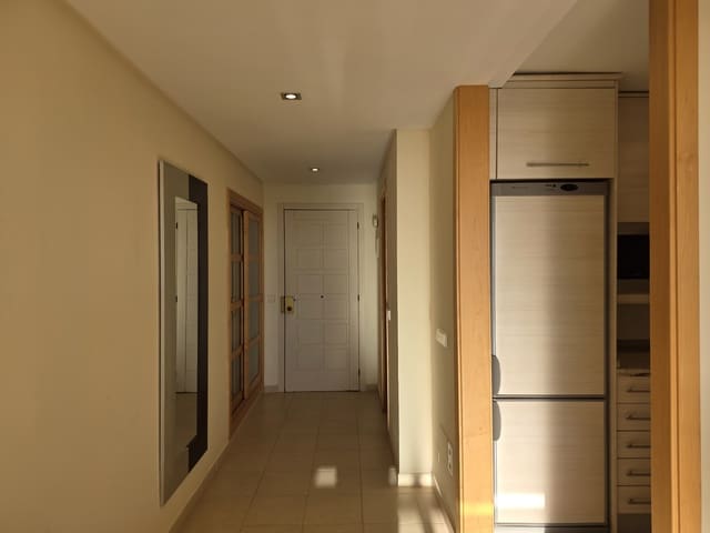 Studio til salgs i Marbella med svømmebasseng garasje - € 320 000 (Ref: 9494792)