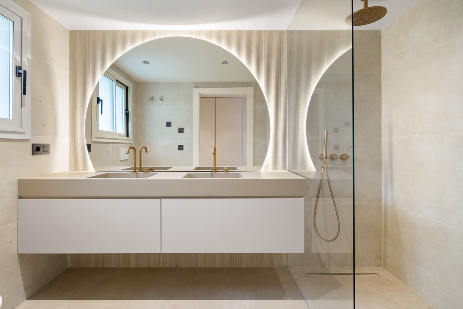 3 bedroom Apartment for sale in Marbella with pool garage - € 1,150,000 (Ref: 9494804)