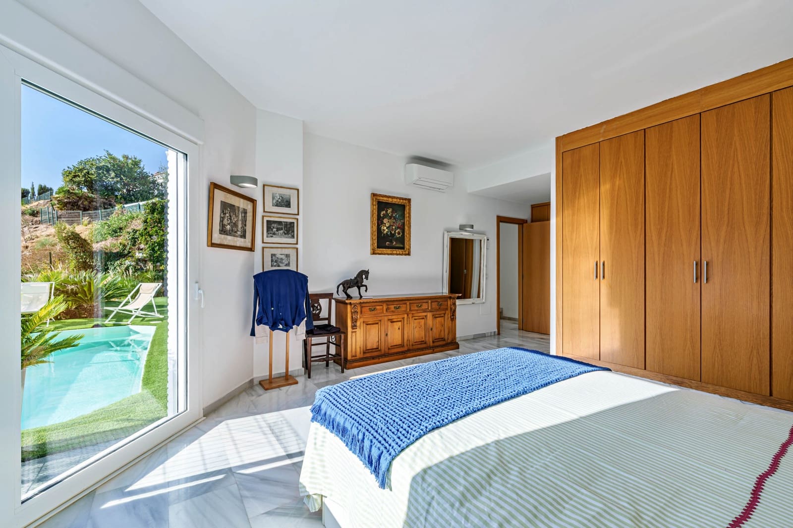 4 soverom Kjedet enebolig til salgs i Benalmadena med svømmebasseng garasje - € 695 000 (Ref: 9494805)