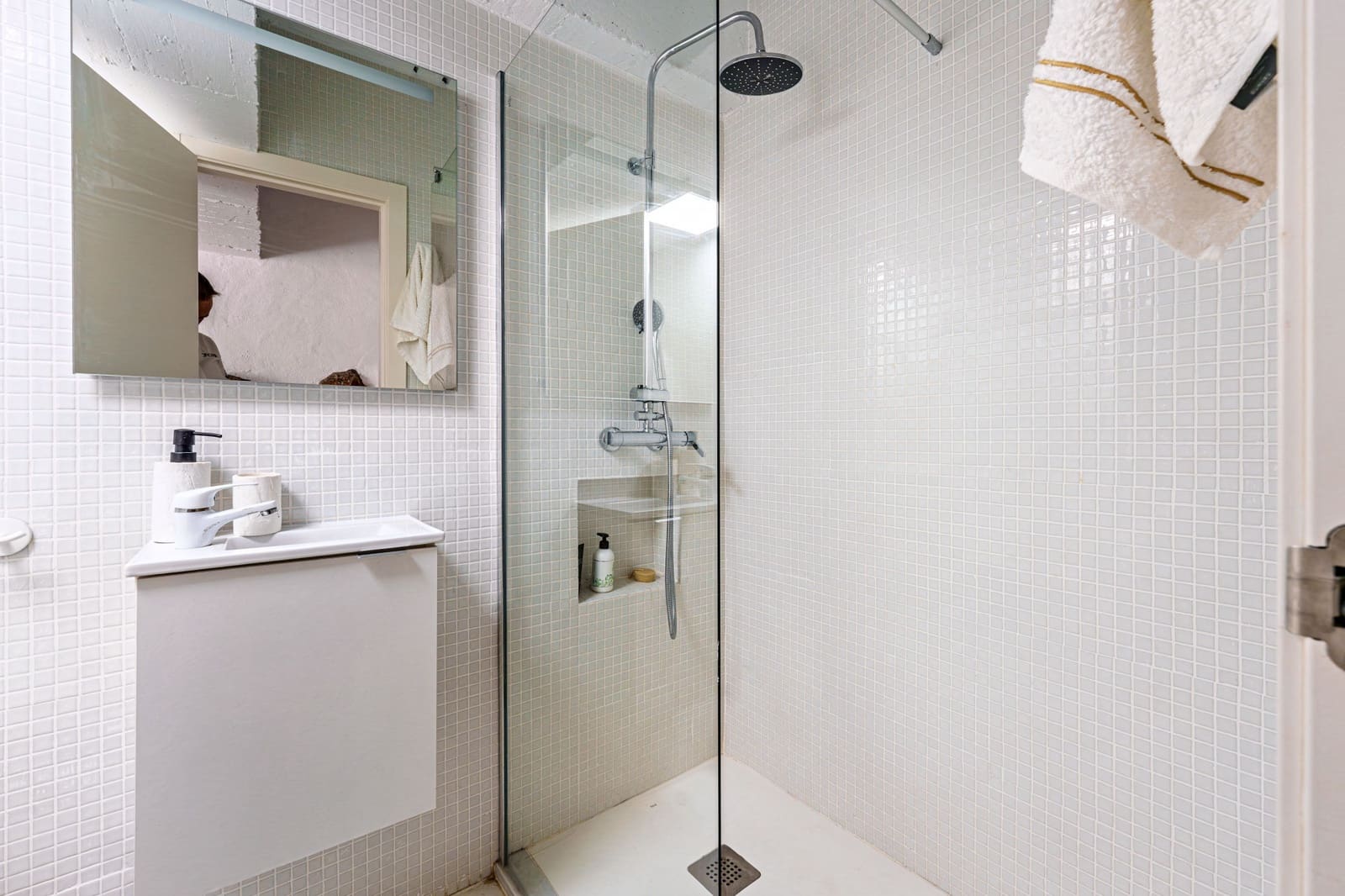 4 soverom Kjedet enebolig til salgs i Benalmadena med svømmebasseng garasje - € 695 000 (Ref: 9494805)