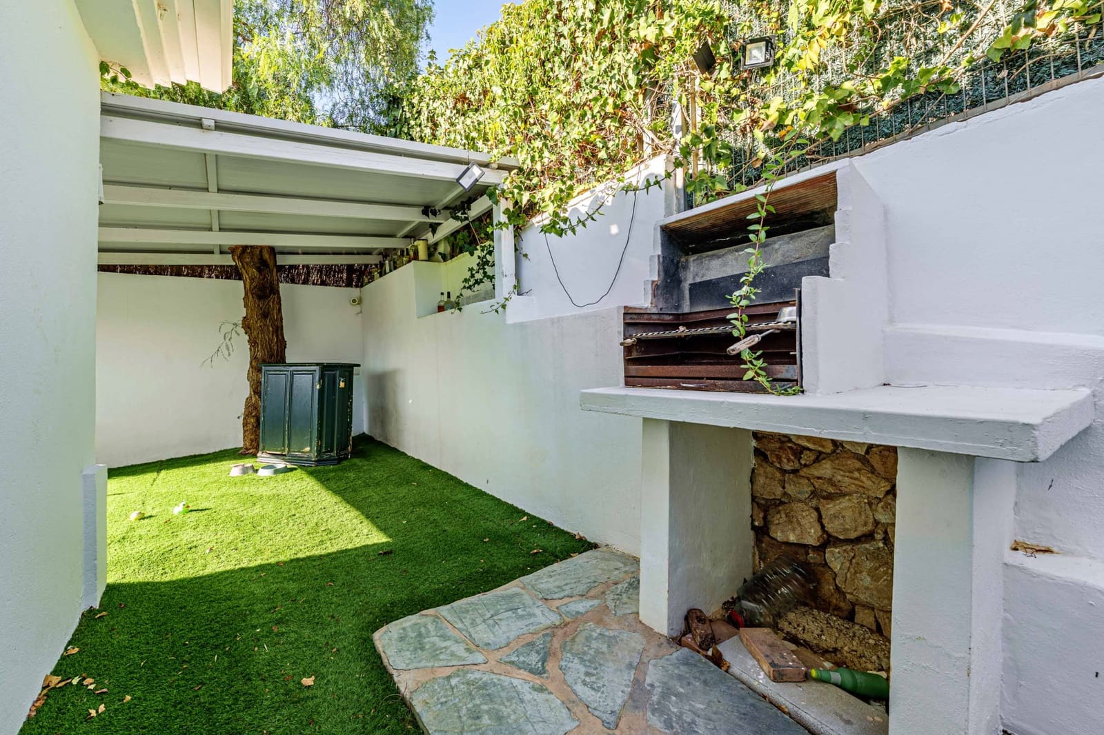 4 soverom Kjedet enebolig til salgs i Benalmadena med svømmebasseng garasje - € 695 000 (Ref: 9494805)