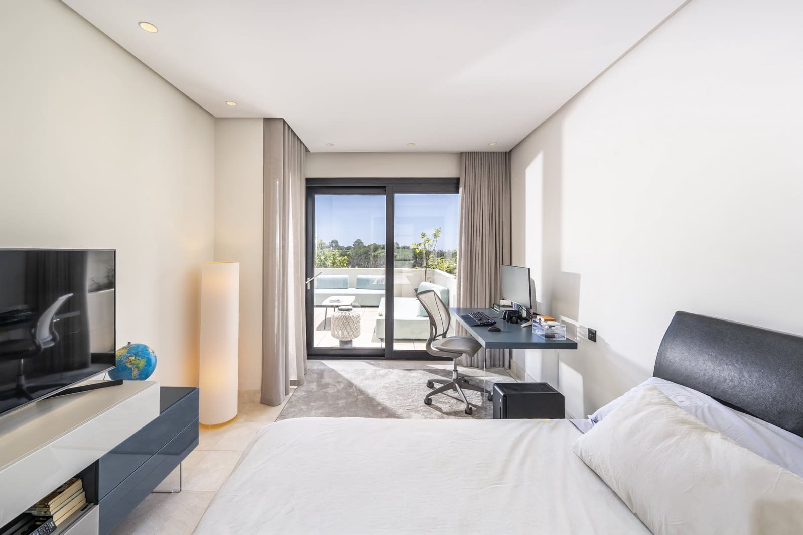 4 soverom Villa til salgs i Sotogrande med svømmebasseng garasje - € 3 500 000 (Ref: 9494806)