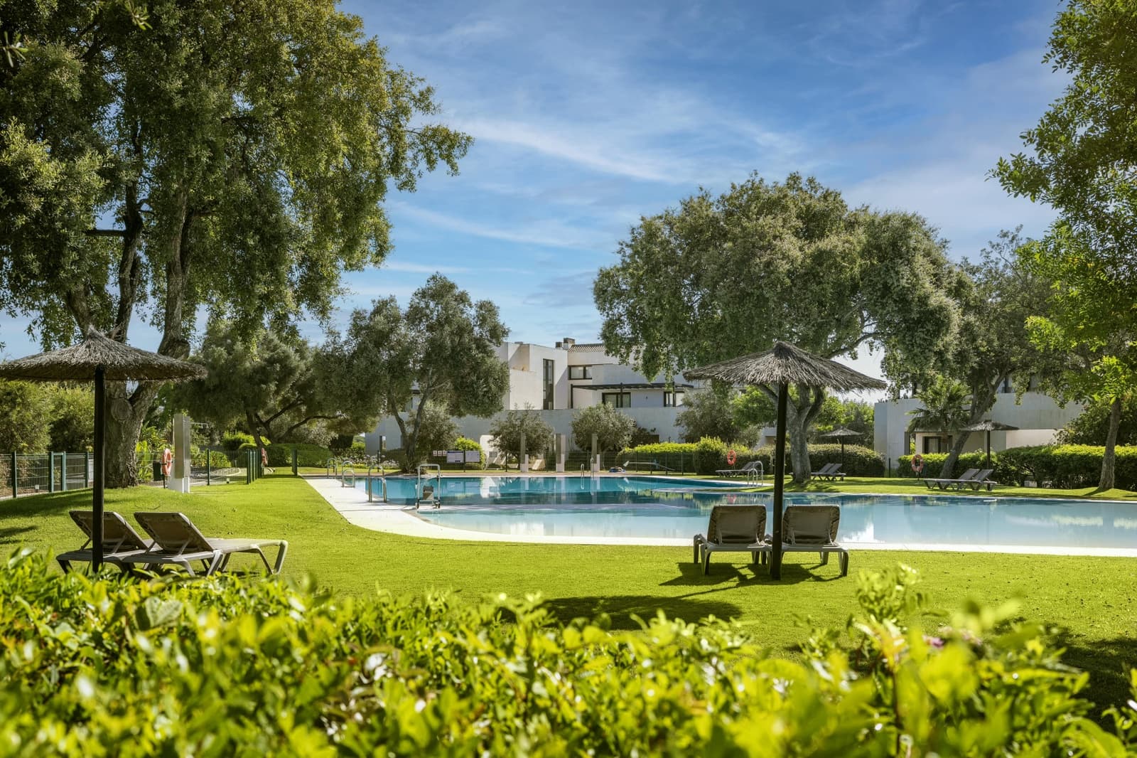 4 soverom Villa til salgs i Sotogrande med svømmebasseng garasje - € 3 500 000 (Ref: 9494806)