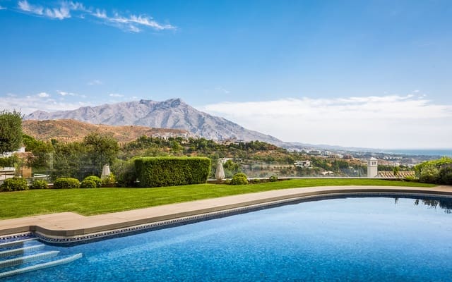 8 sypialnia Willa na sprzedaż w El Madroñal, Benahavís z basenem garażem - 4 450 000 € (Ref: 9494807)