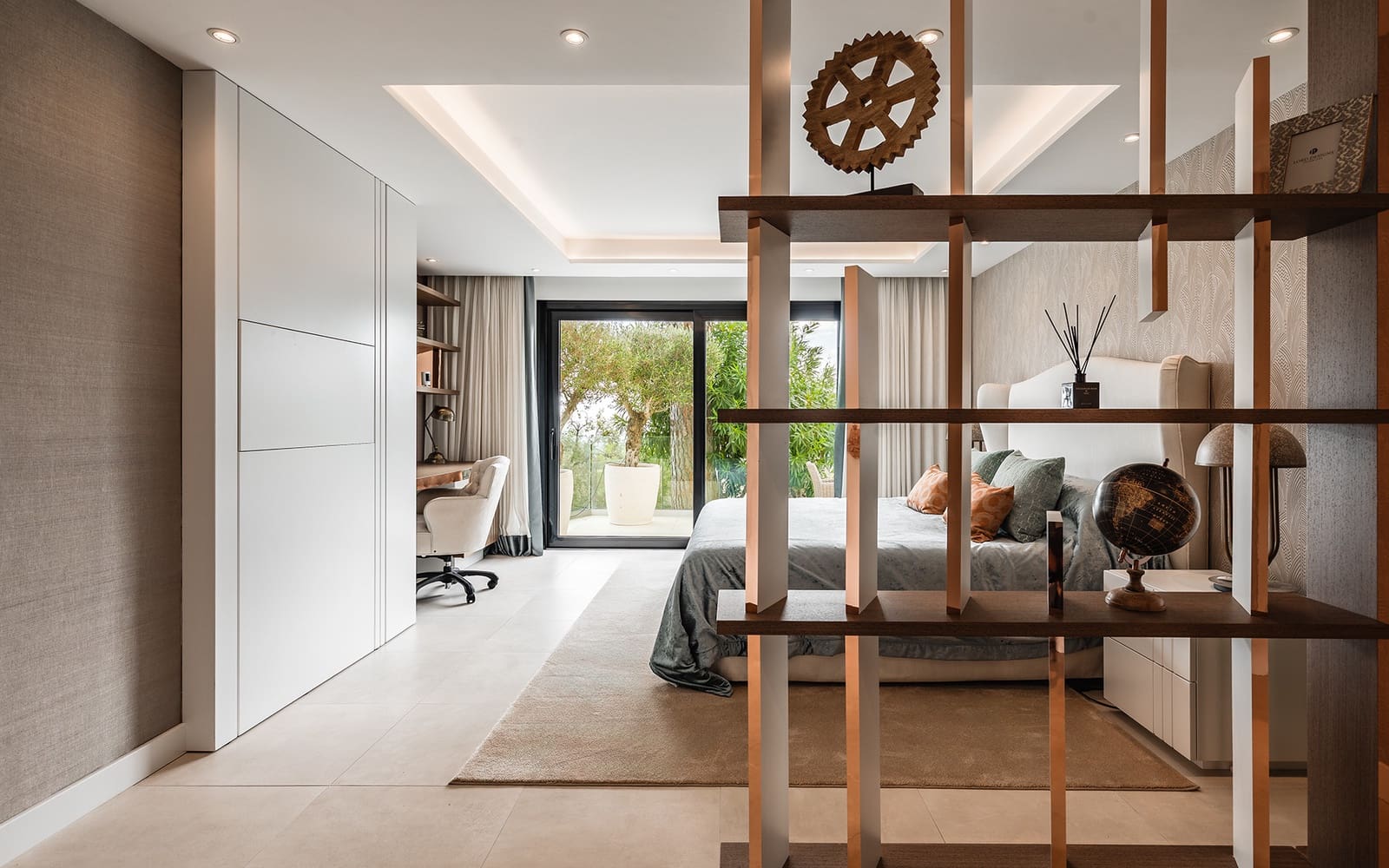 8 bedroom Villa for sale in El Madronal with pool garage - € 4,450,000 (Ref: 9494807)