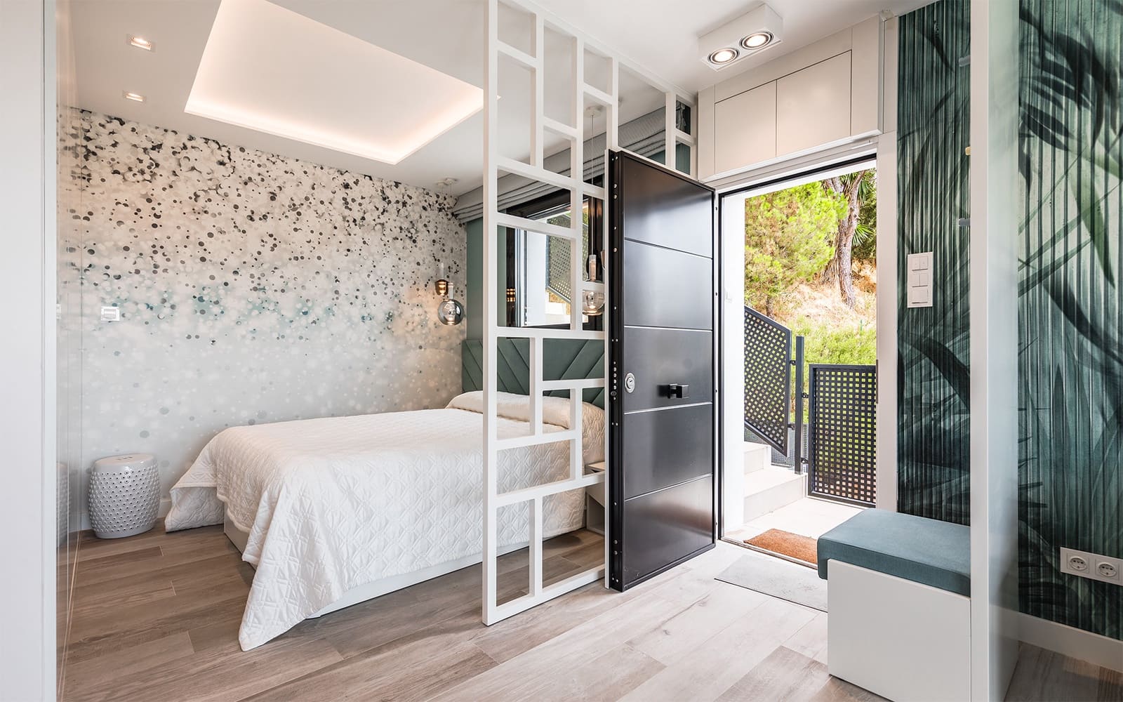 8 bedroom Villa for sale in El Madronal with pool garage - € 4,450,000 (Ref: 9494807)