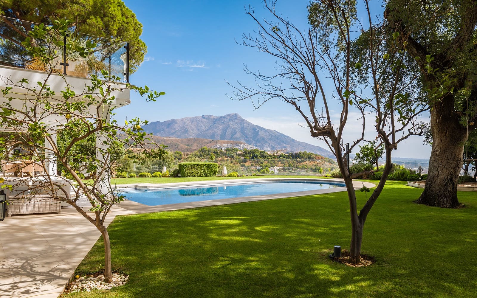 8 quarto Moradia para venda em El Madronal com piscina garagem - 4 450 000 € (Ref: 9494807)