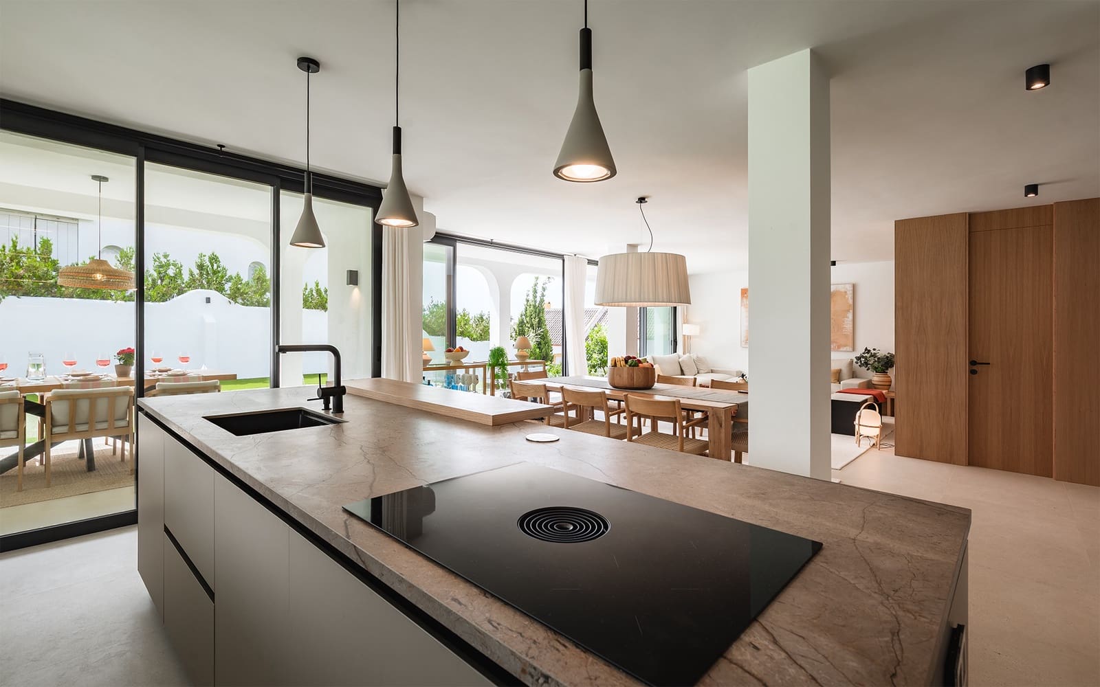 6 soveværelse Villa til salg i Marbella med swimmingpool garage - € 3.995.000 (Ref: 9494808)