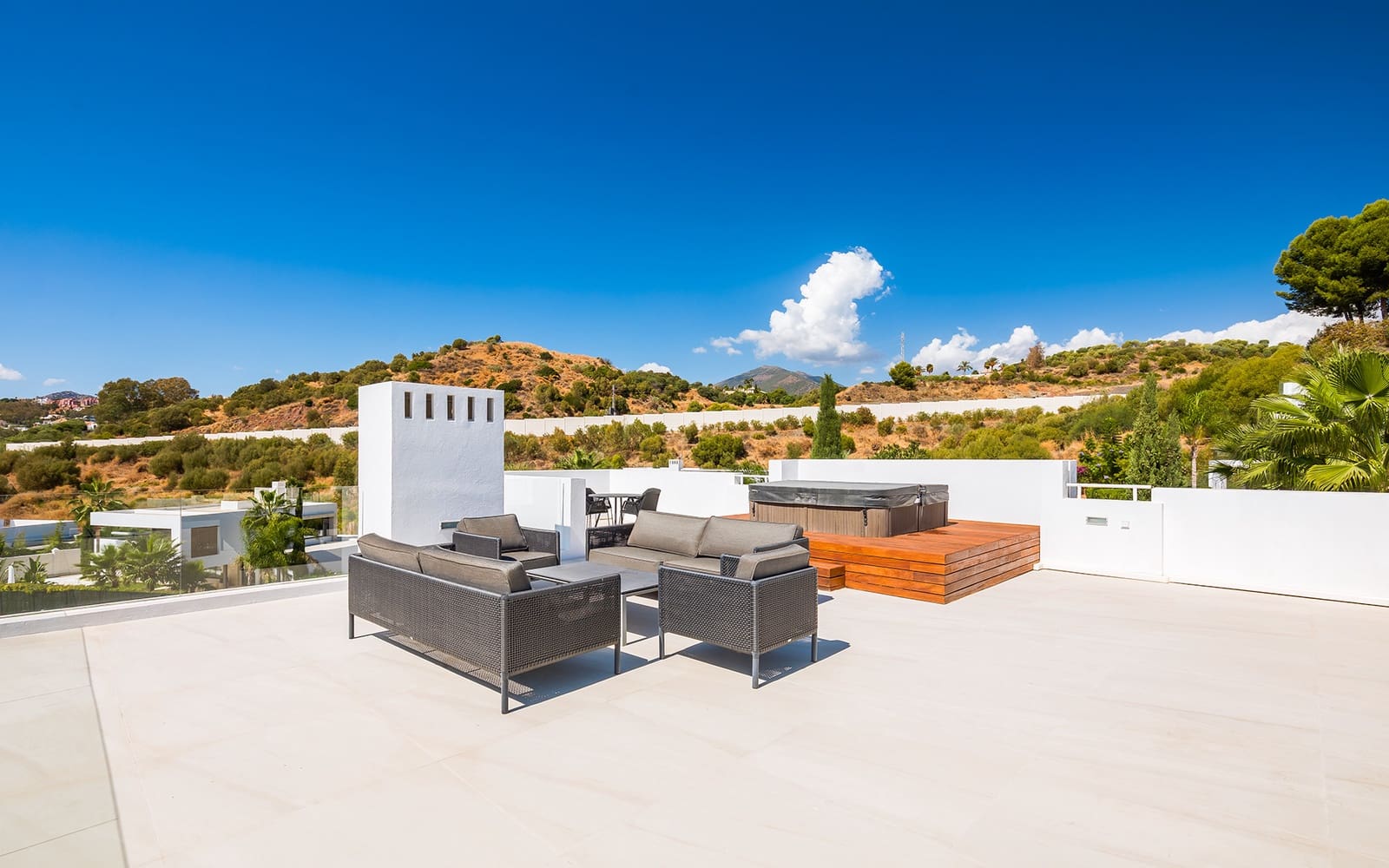 7 bedroom Villa for sale in Marbella with pool garage - € 4,200,000 (Ref: 9494809)