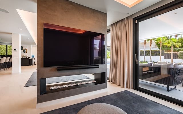 Chalet de 7 habitaciones en Marbella en venta con piscina garaje - 4.200.000 € (Ref: 9494809)