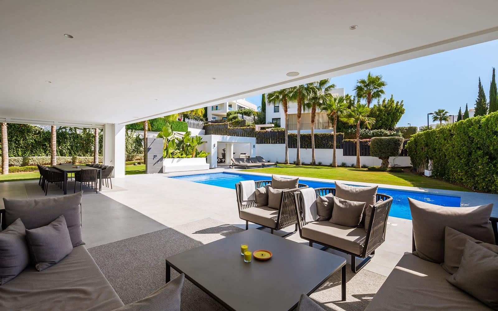 7 sypialnia Willa na sprzedaż w Marbella z basenem garażem - 4 200 000 € (Ref: 9494809)