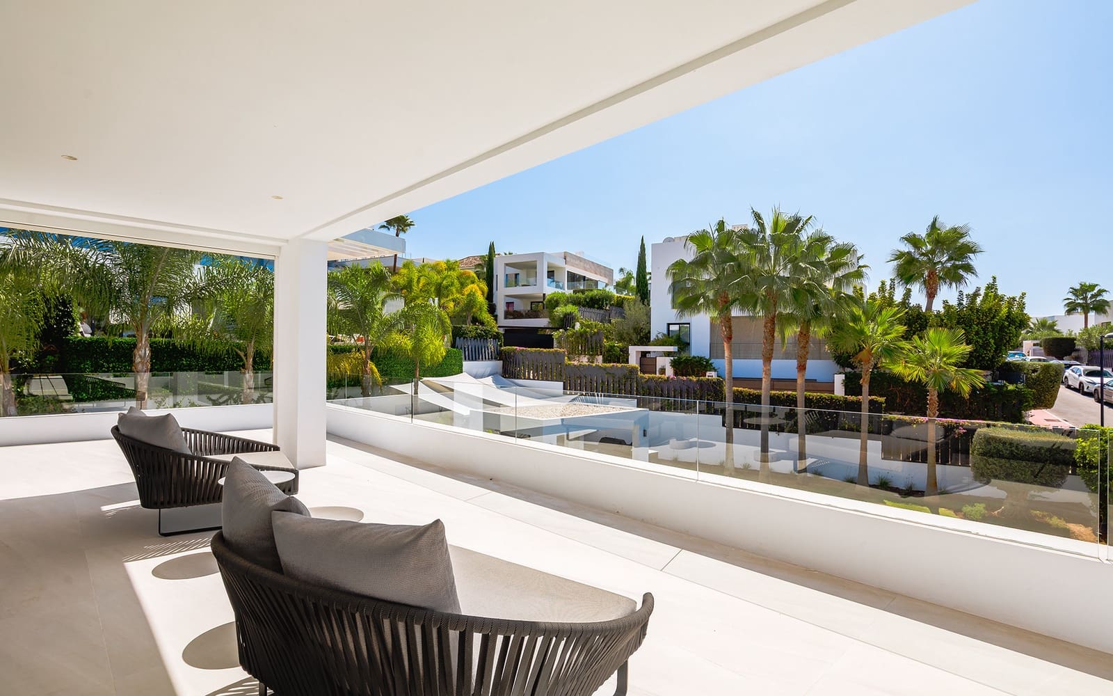 7 sypialnia Willa na sprzedaż w Marbella z basenem garażem - 4 200 000 € (Ref: 9494809)