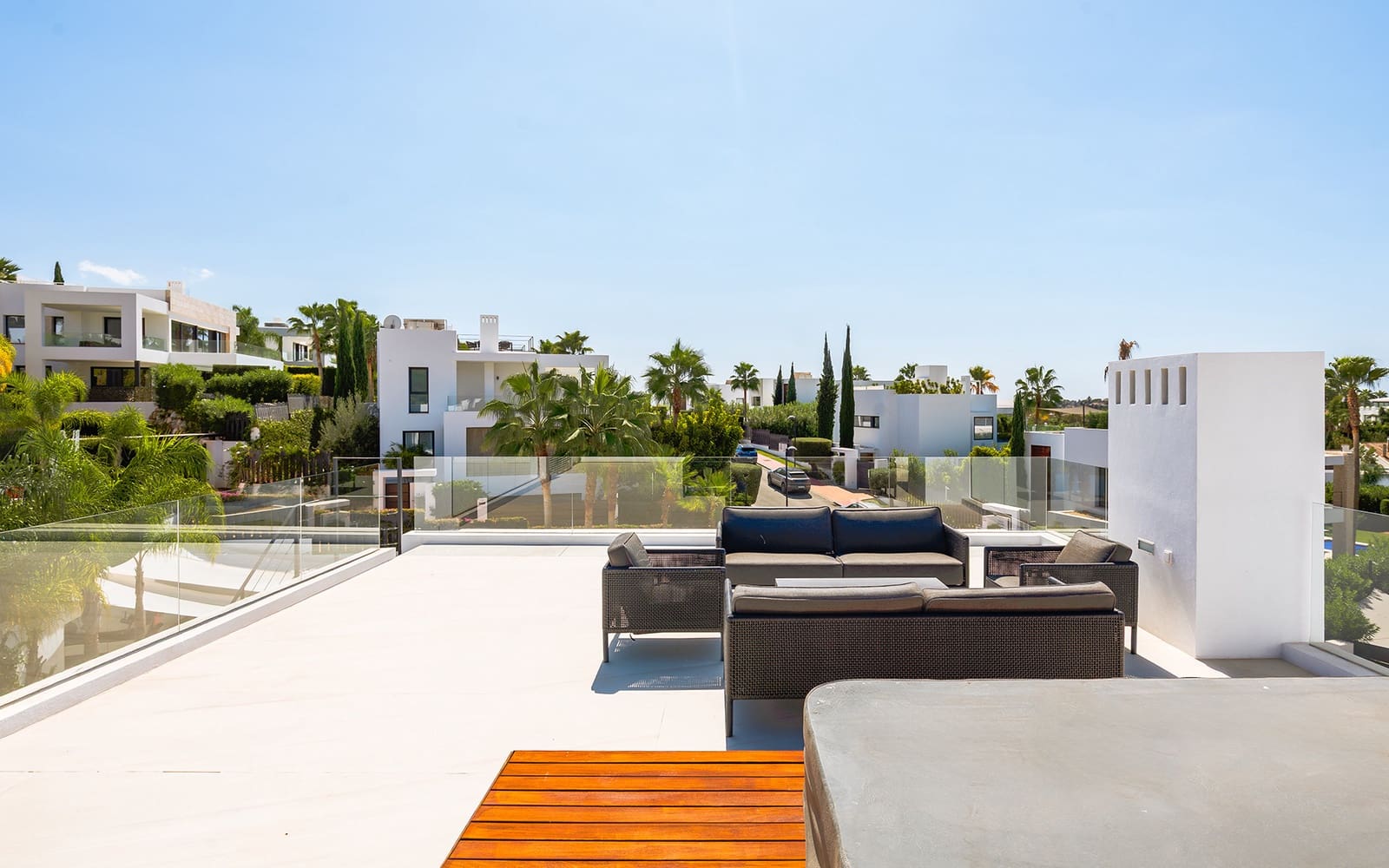 7 sypialnia Willa na sprzedaż w Marbella z basenem garażem - 4 200 000 € (Ref: 9494809)