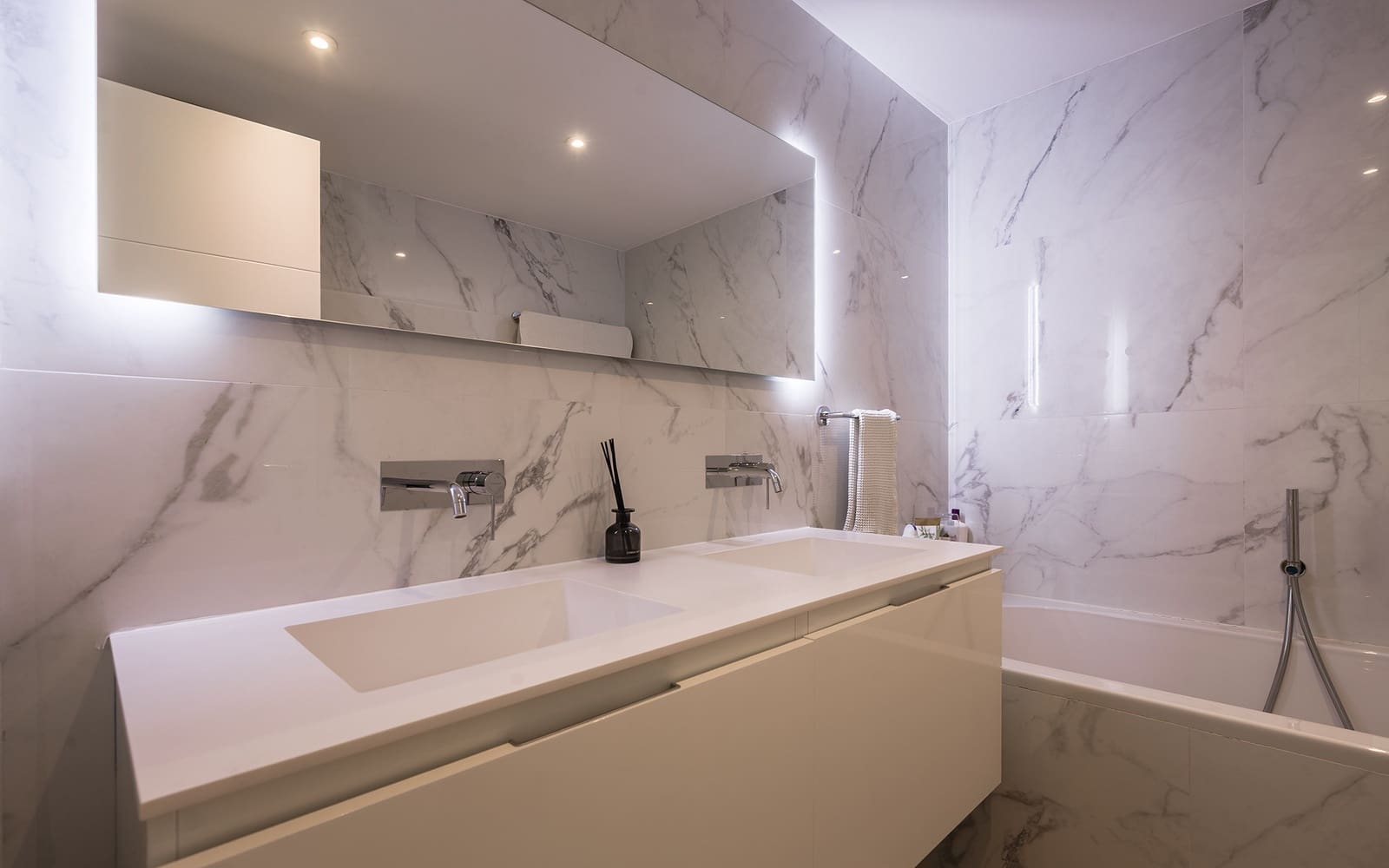 4 sovrum Takvåning till salu i San Pedro de Alcantara med garage - 949 000 € (Ref: 9494813)