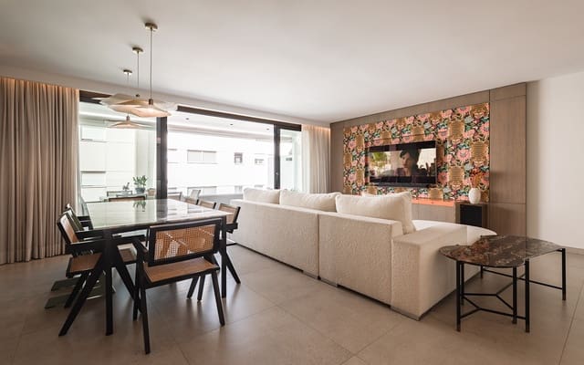 4 sovrum Takvåning till salu i San Pedro de Alcantara, Marbella med garage - 949 000 € (Ref: 9494813)