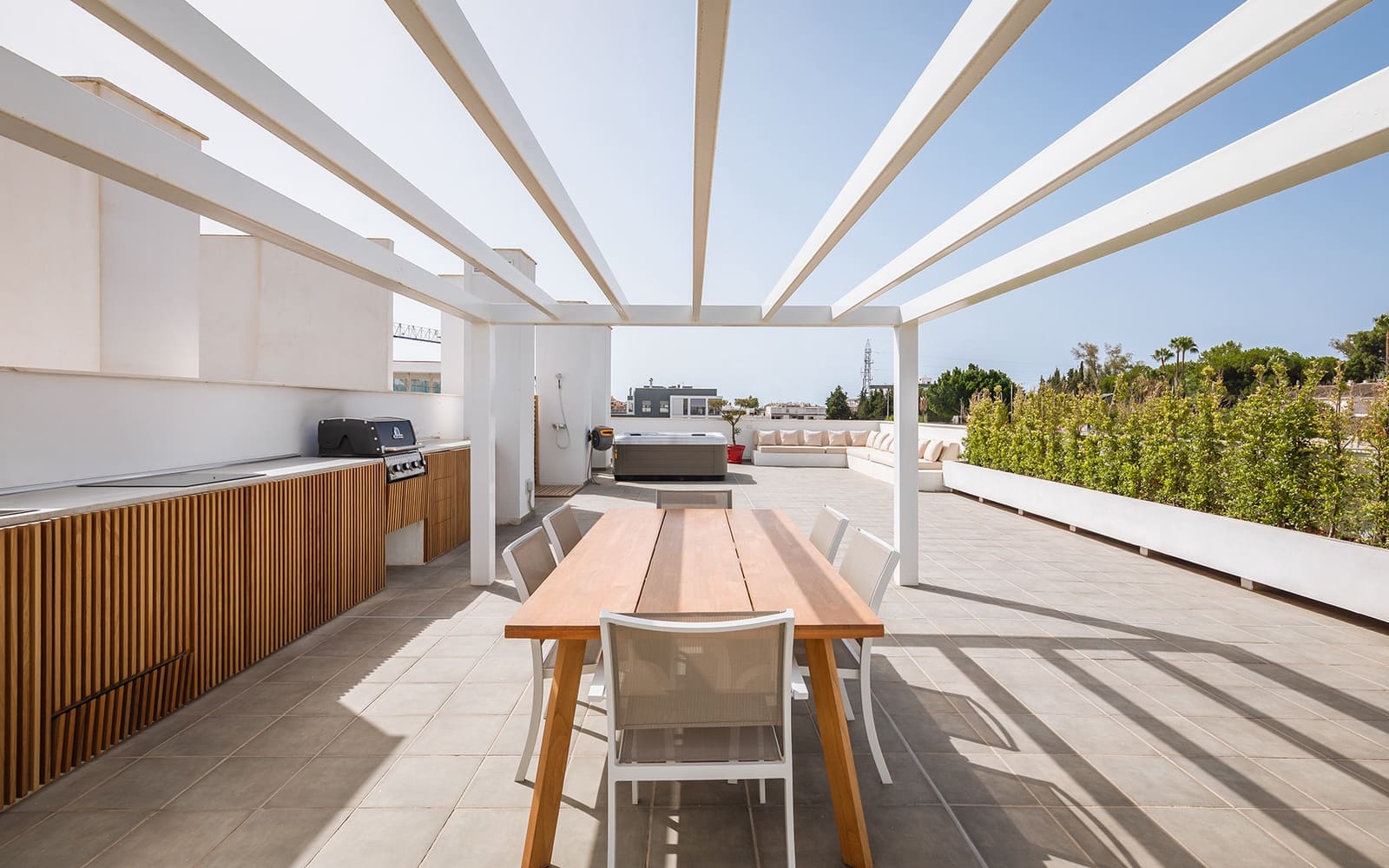 4 sovrum Takvåning till salu i San Pedro de Alcantara med garage - 949 000 € (Ref: 9494813)