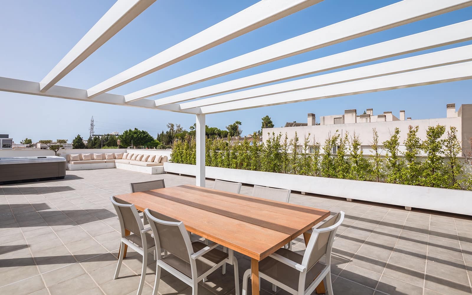 4 sovrum Takvåning till salu i San Pedro de Alcantara med garage - 949 000 € (Ref: 9494813)