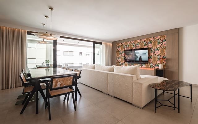 4 slaapkamer Penthouse te koop in San Pedro de Alcantara, Marbella met garage - € 850.000 (Ref: 9494813)