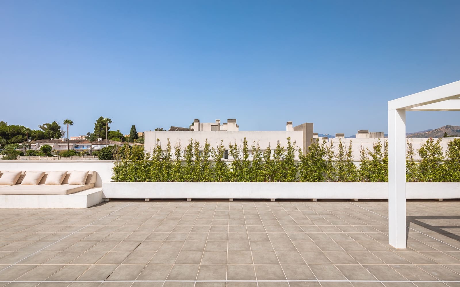 Ático de 4 habitaciones en San Pedro de Alcantara en venta con garaje - 850.000 € (Ref: 9494813)