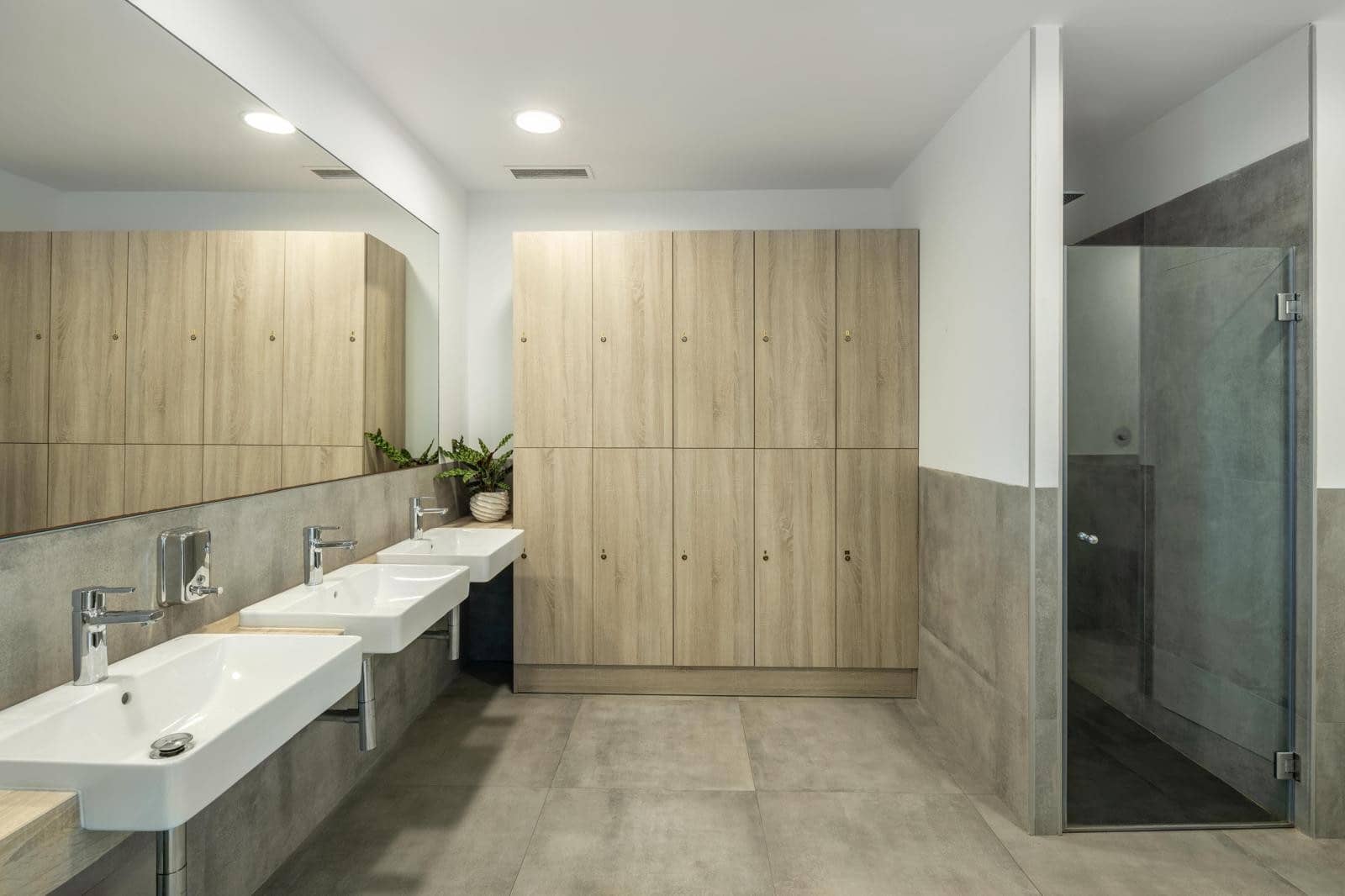 2 bedroom Apartment for sale in Benahavis with pool garage - € 450,000 (Ref: 9494824)