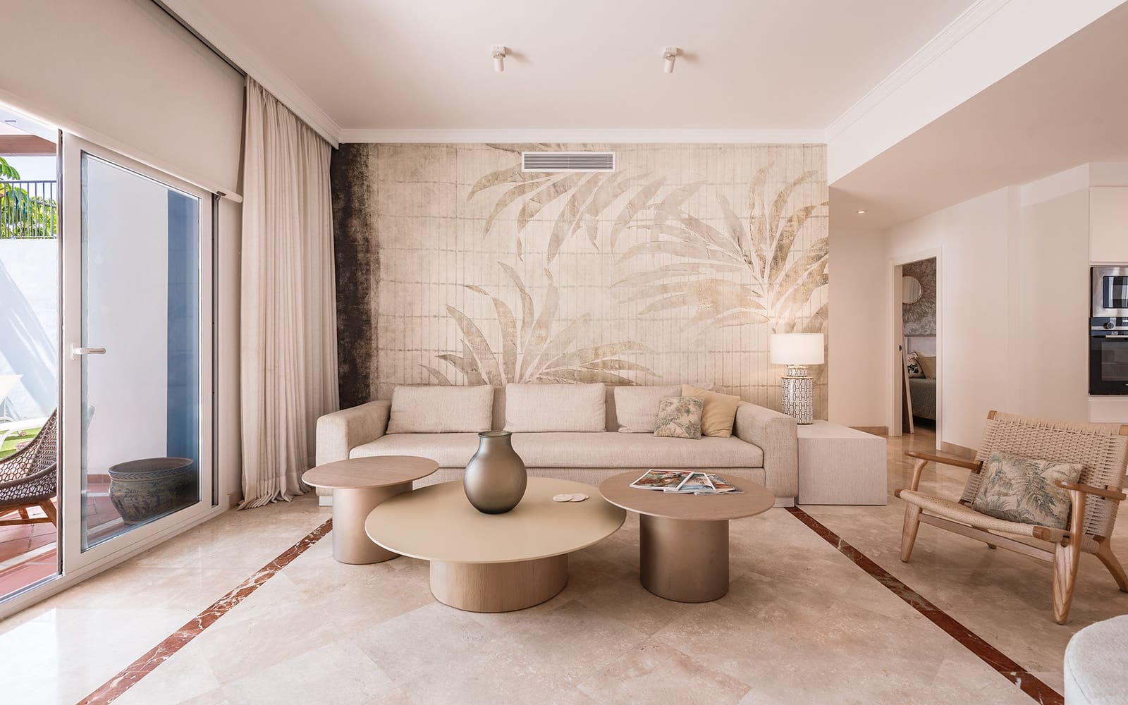 2 bedroom Apartment for sale in Benahavis with pool garage - € 450,000 (Ref: 9494824)