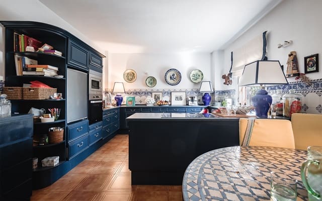 4 Zimmer Villa zu verkaufen in Benahavís mit Pool Garage - 3.900.000 € (Ref: 9494825)