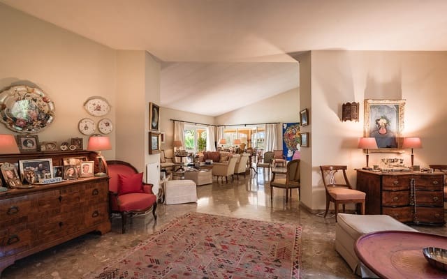 4 Zimmer Villa zu verkaufen in Benahavís mit Pool Garage - 3.900.000 € (Ref: 9494825)