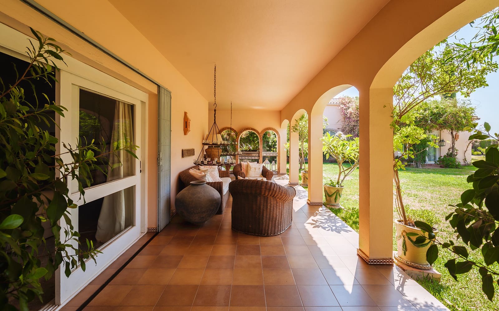 4 Zimmer Villa zu verkaufen in Benahavis mit Pool Garage - 3.900.000 € (Ref: 9494825)