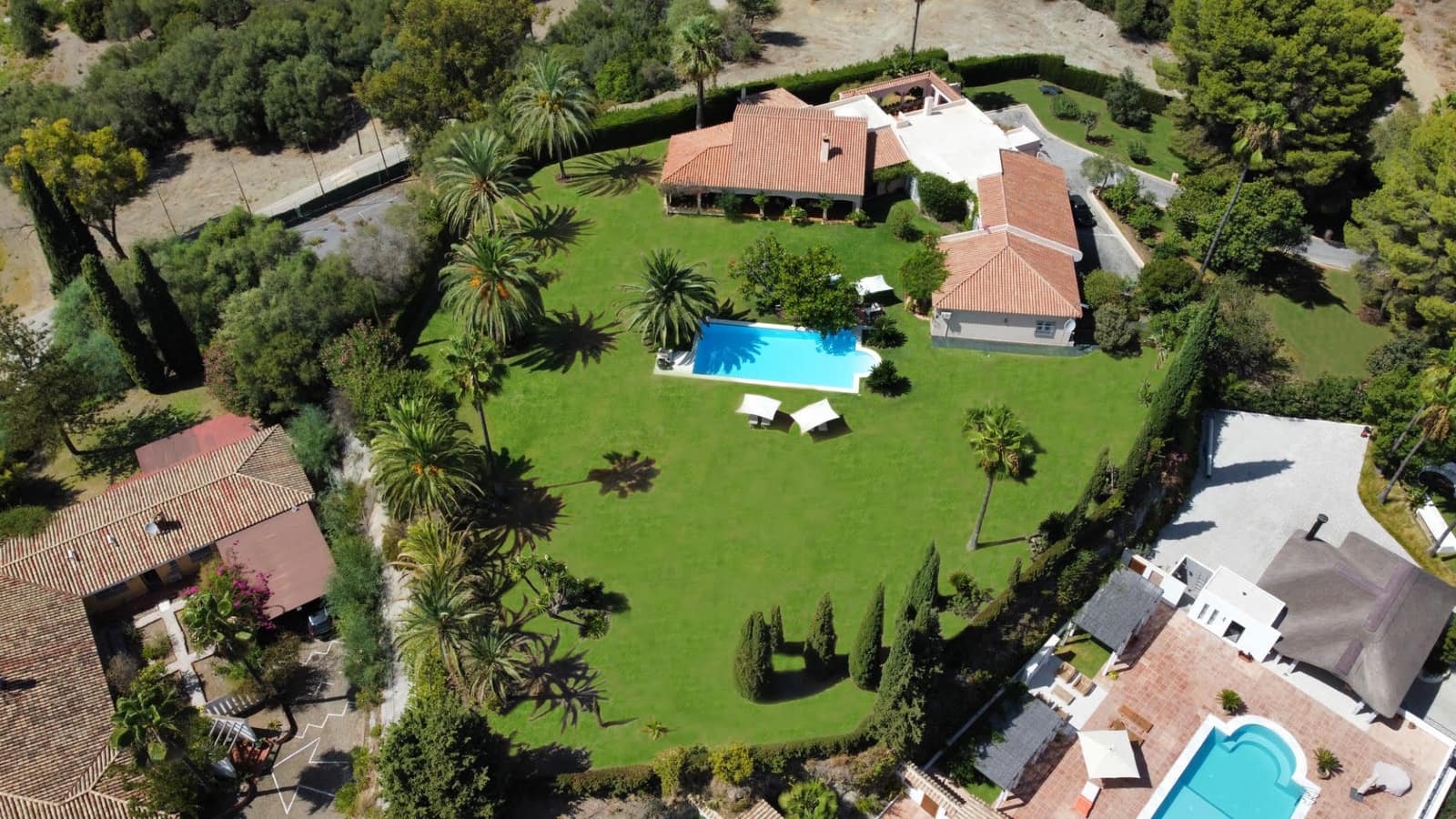 4 Zimmer Villa zu verkaufen in Benahavis mit Pool Garage - 3.900.000 € (Ref: 9494825)