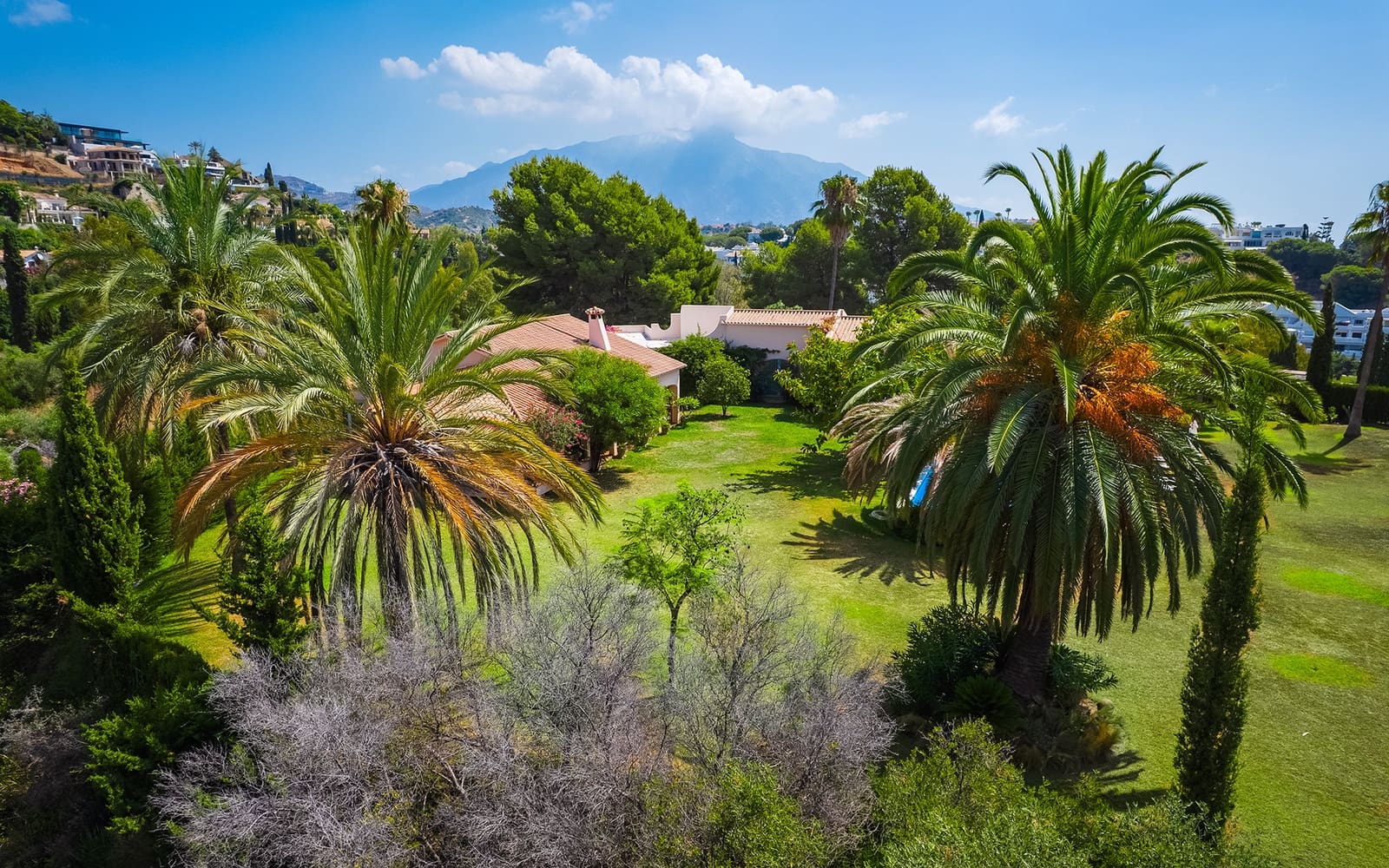 4 Zimmer Villa zu verkaufen in Benahavis mit Pool Garage - 3.900.000 € (Ref: 9494825)