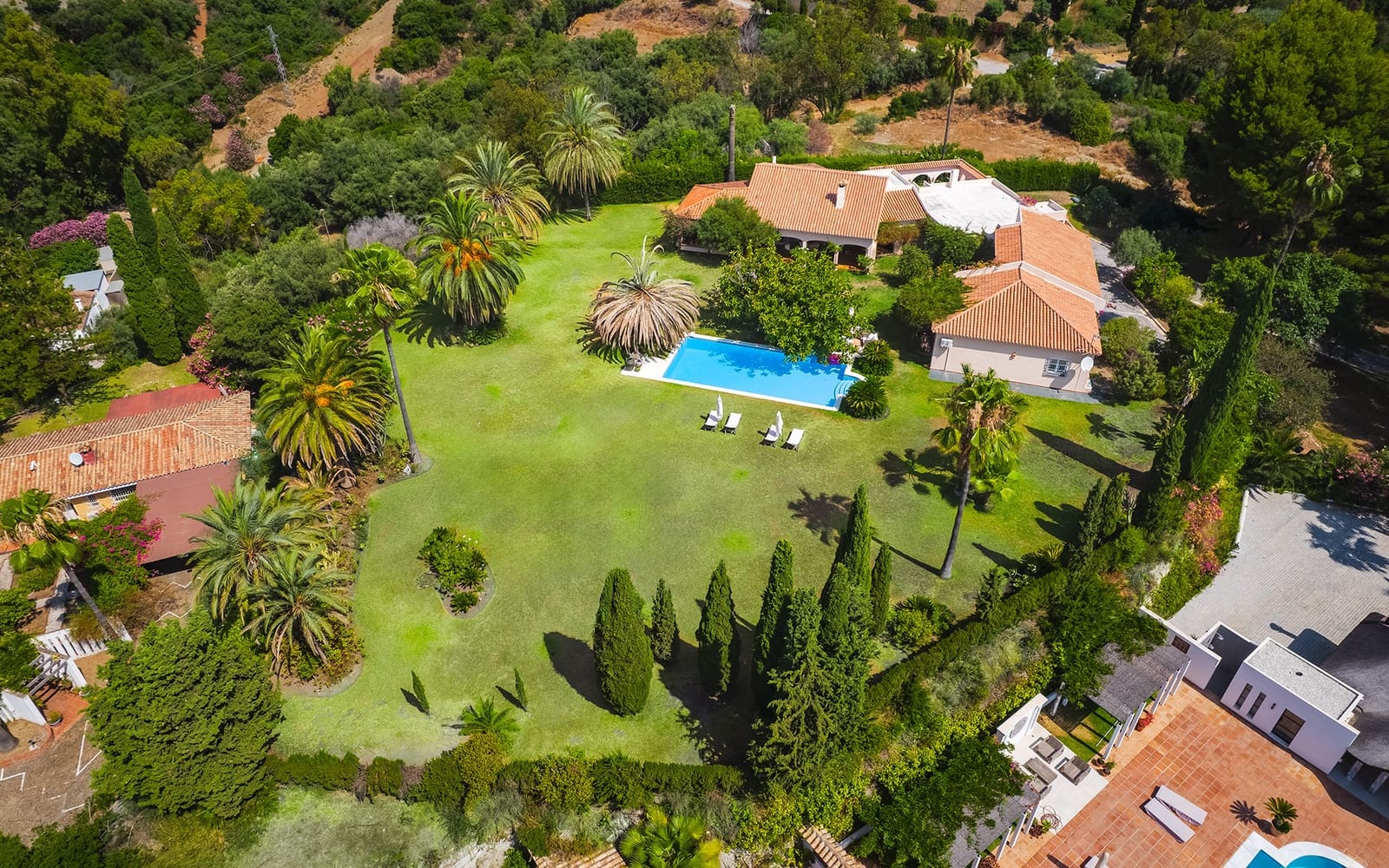 4 Zimmer Villa zu verkaufen in Benahavis mit Pool Garage - 3.900.000 € (Ref: 9494825)