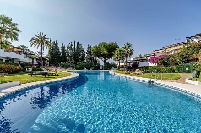 3 chambre Appartement à vendre à Marbella avec piscine garage - 650 000 € (Ref: 9494827)