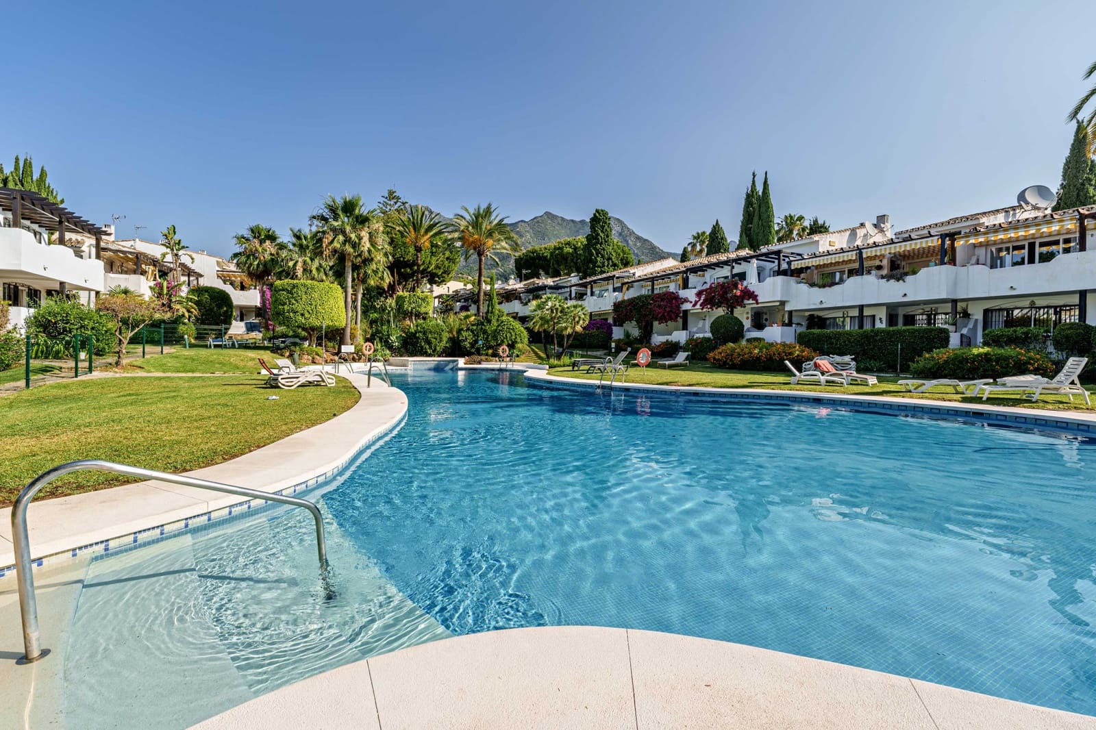 3 chambre Appartement à vendre à Marbella avec piscine garage - 650 000 € (Ref: 9494827)