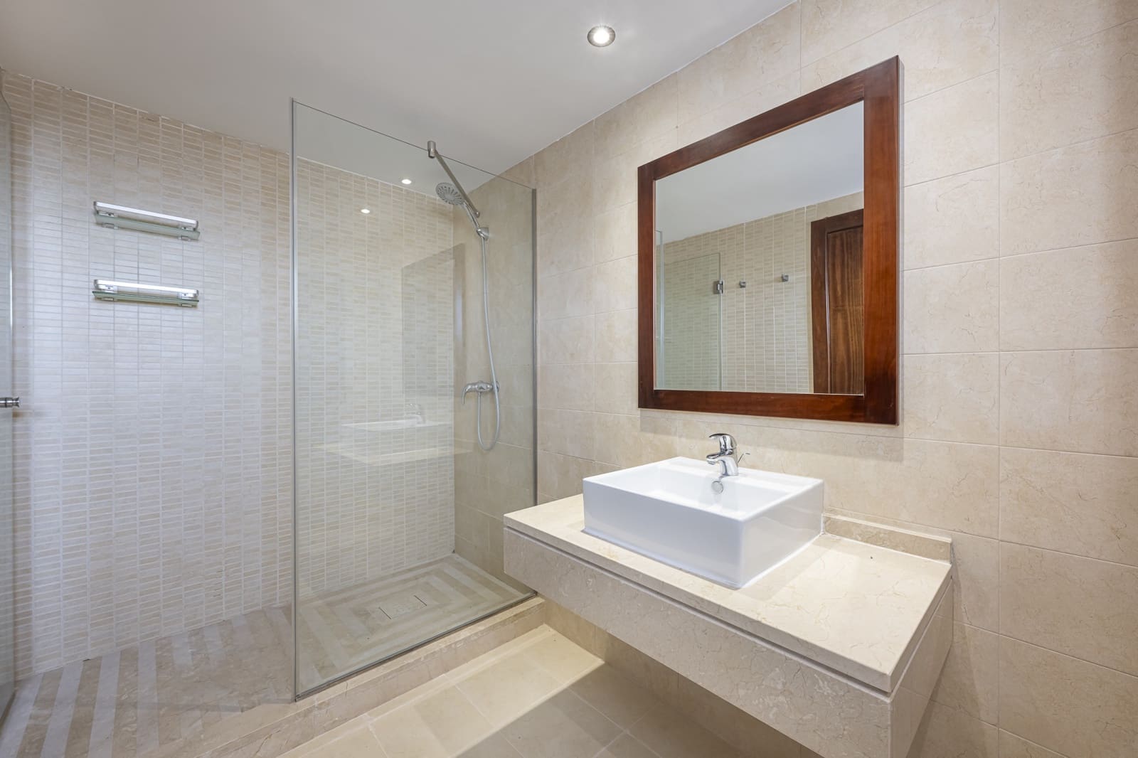 4 Zimmer Apartment zu verkaufen in Marbella mit Pool Garage - 795.000 € (Ref: 9494828)