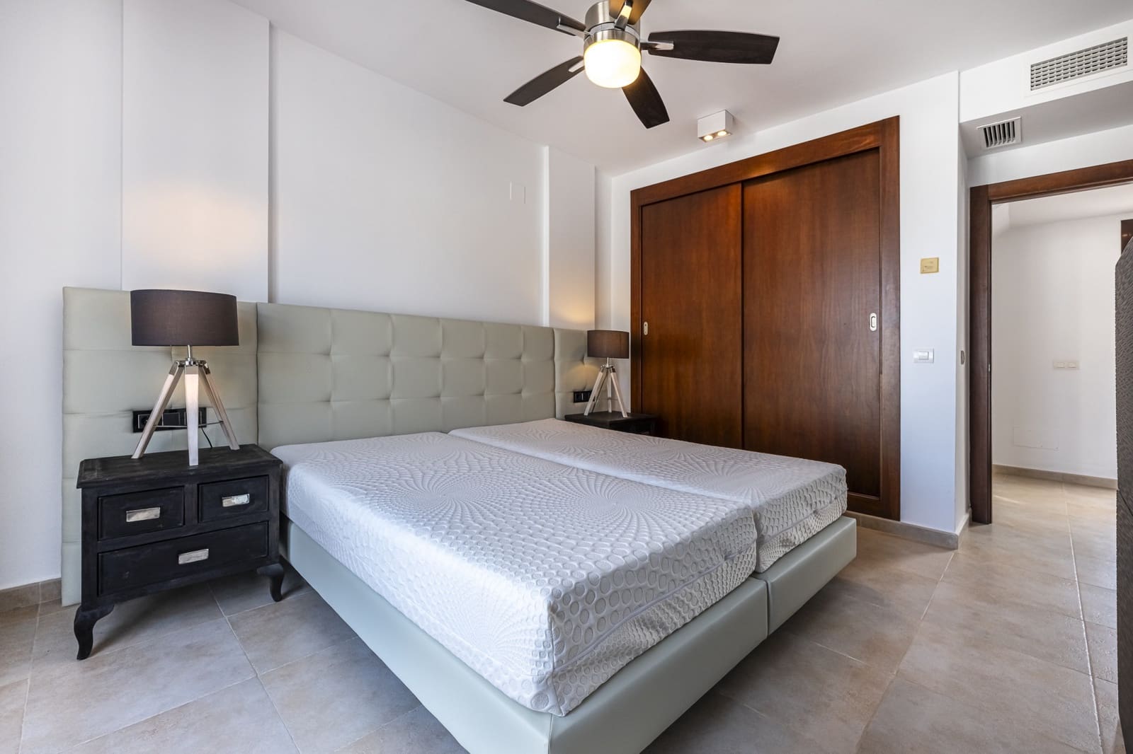 4 soverom Leilighet til salgs i Marbella med svømmebasseng garasje - € 795 000 (Ref: 9494828)
