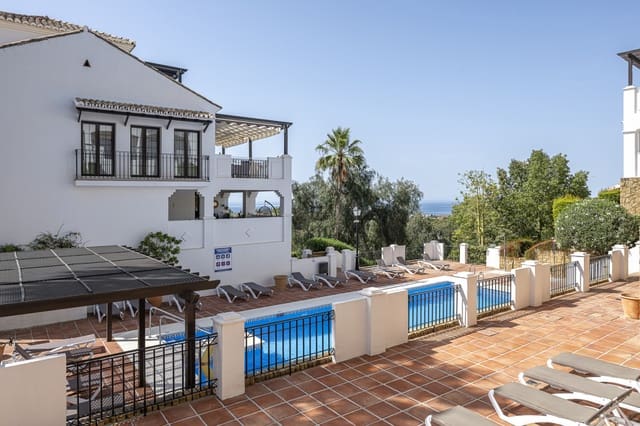 4 soverom Leilighet til salgs i Marbella med svømmebasseng garasje - € 795 000 (Ref: 9494828)