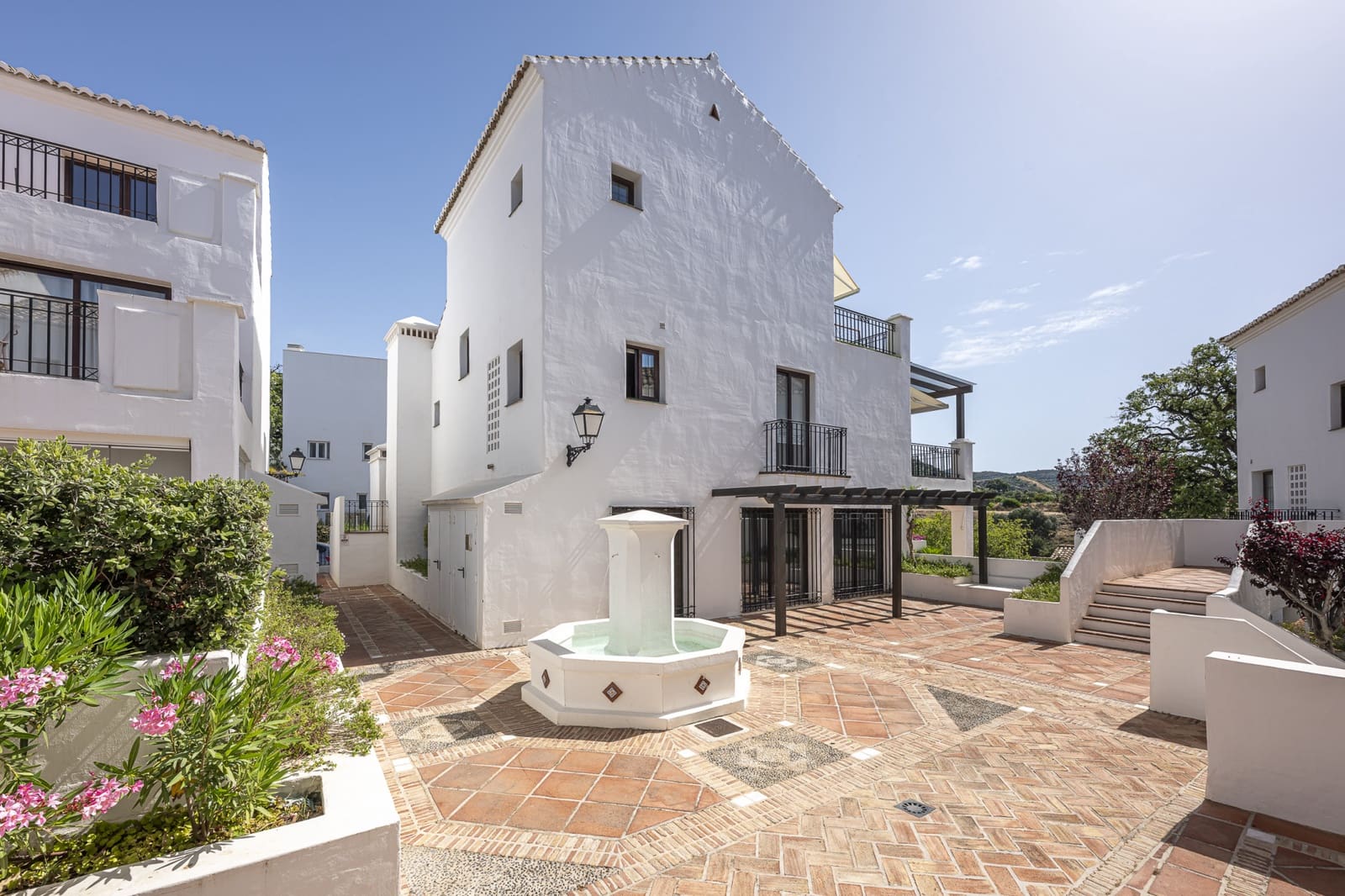 4 soverom Leilighet til salgs i Marbella med svømmebasseng garasje - € 795 000 (Ref: 9494828)