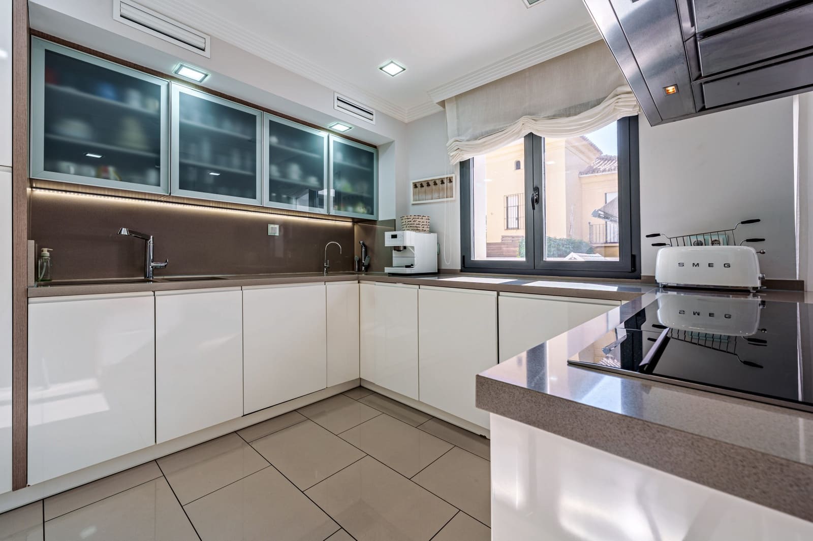 8 sypialnia Willa na sprzedaż w Miasto Malaga z basenem garażem - 5 250 000 € (Ref: 9494829)