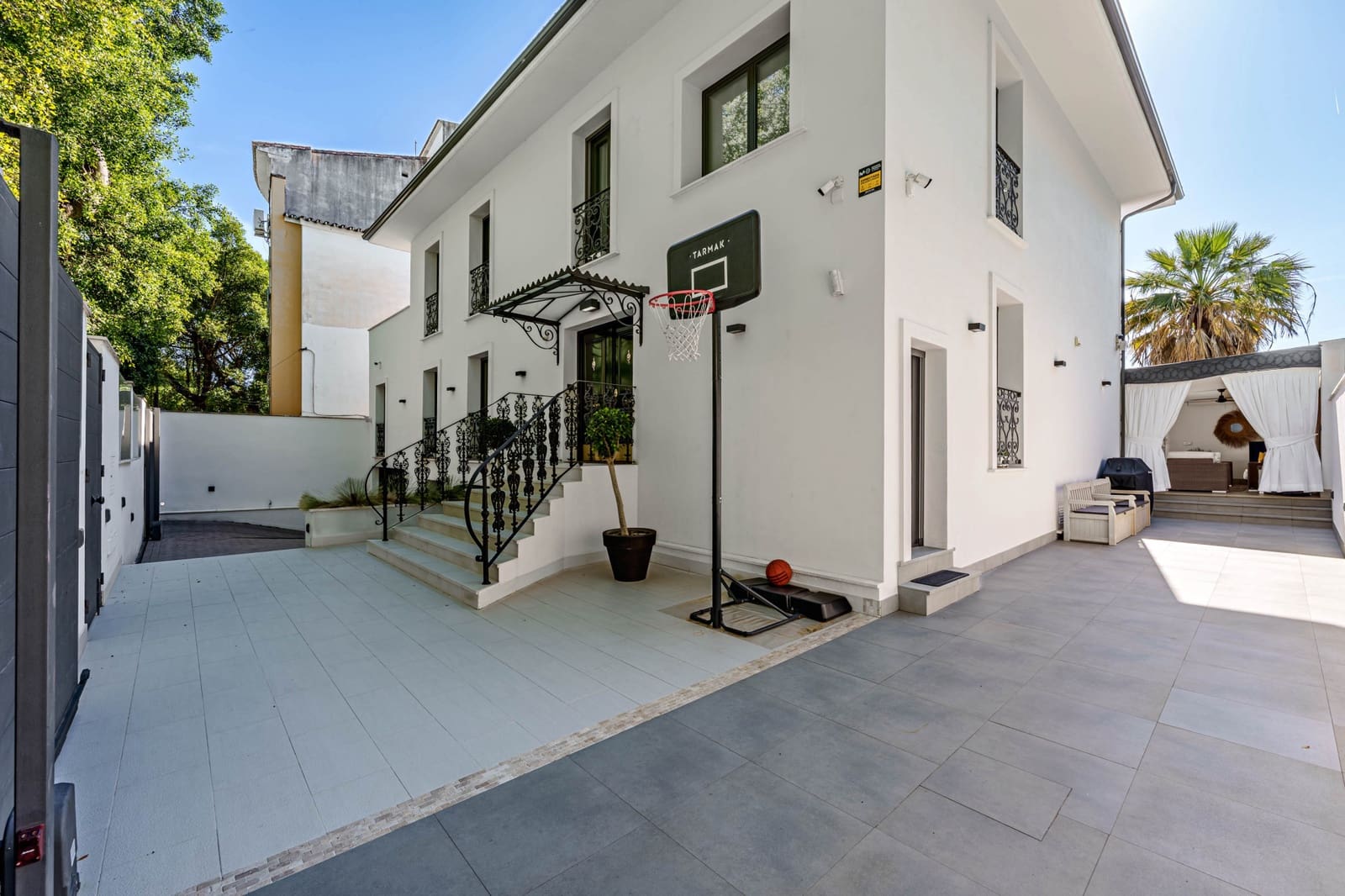 8 sypialnia Willa na sprzedaż w Miasto Malaga z basenem garażem - 5 250 000 € (Ref: 9494829)